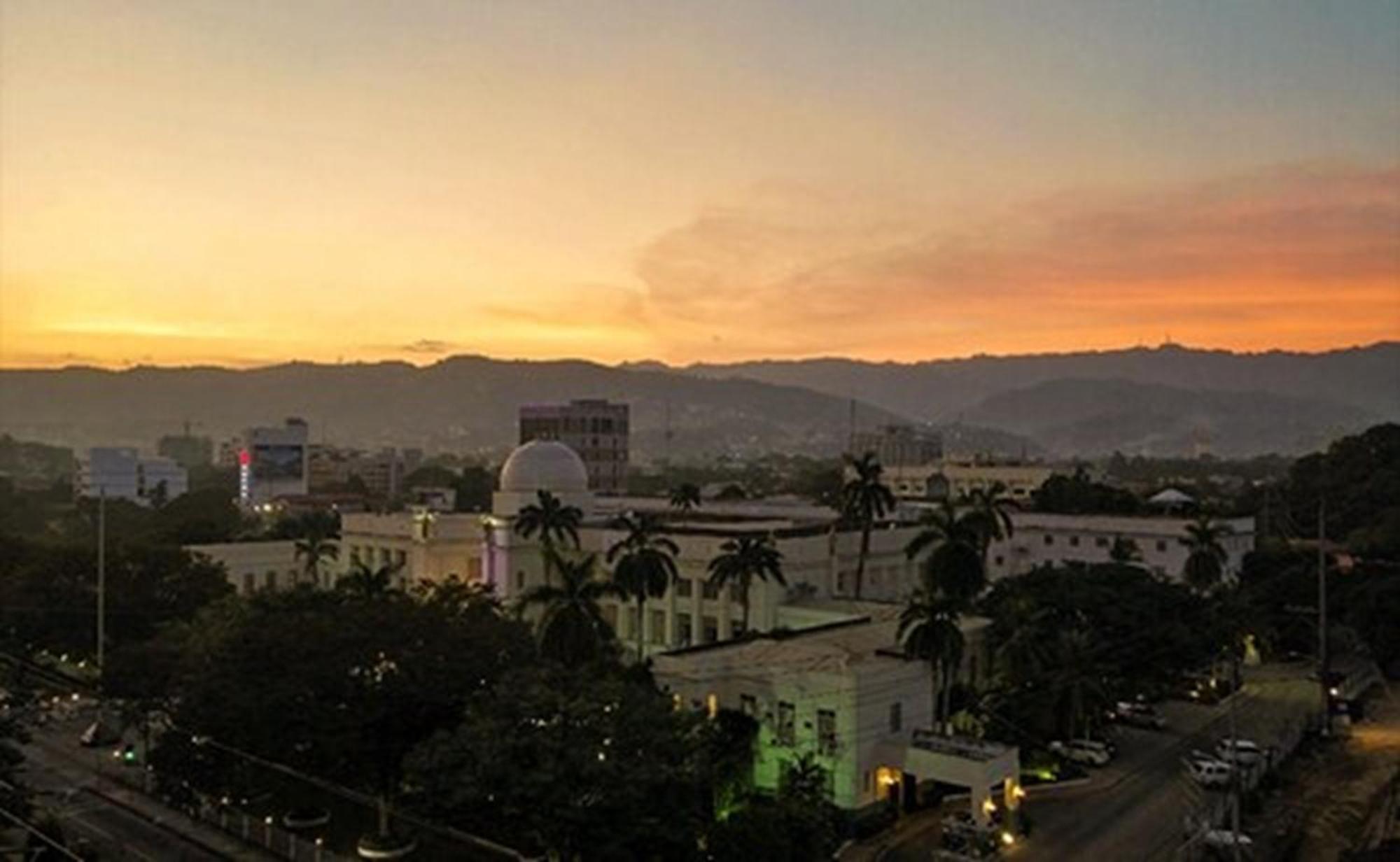 Cebu Capitol Central Hotel & Suites Powered By Cocotel Kültér fotó